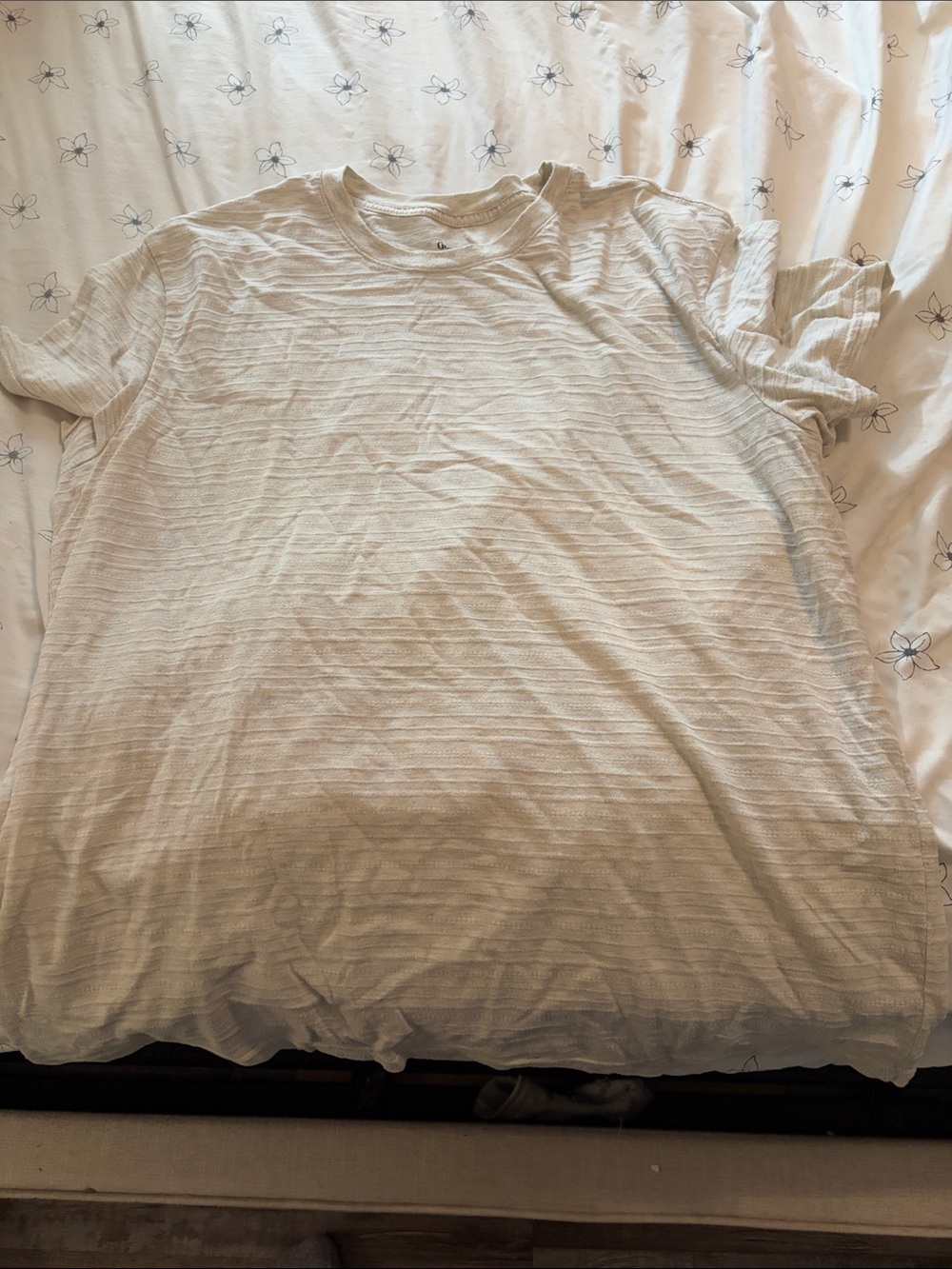 Goodfellow & Co Men's Short-Sleeve Crew Neck Shirt in Off-White